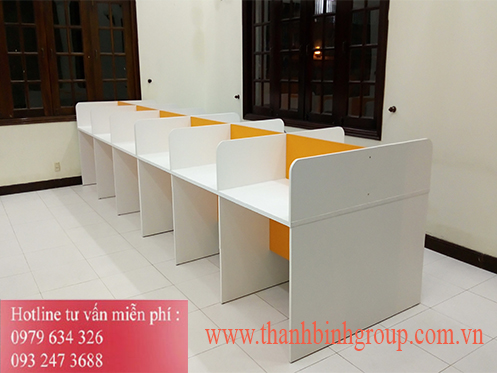 CÔNG TRÌNH VÁCH NGĂN GỖ BÀN LÀM VIỆC QUẬN 2