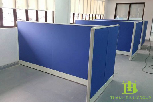 VÁCH NGĂN NỈ KHUNG NHÔM VN131