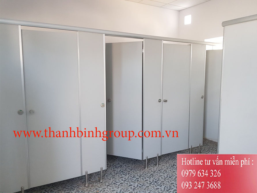 Phân biệt vách ngăn vệ sinh Compact HPL loại 1 và loại 2